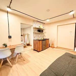Nuevo Estudio Cerca De Plaza Mayor Nid101 By Roots , Medellín Colombia