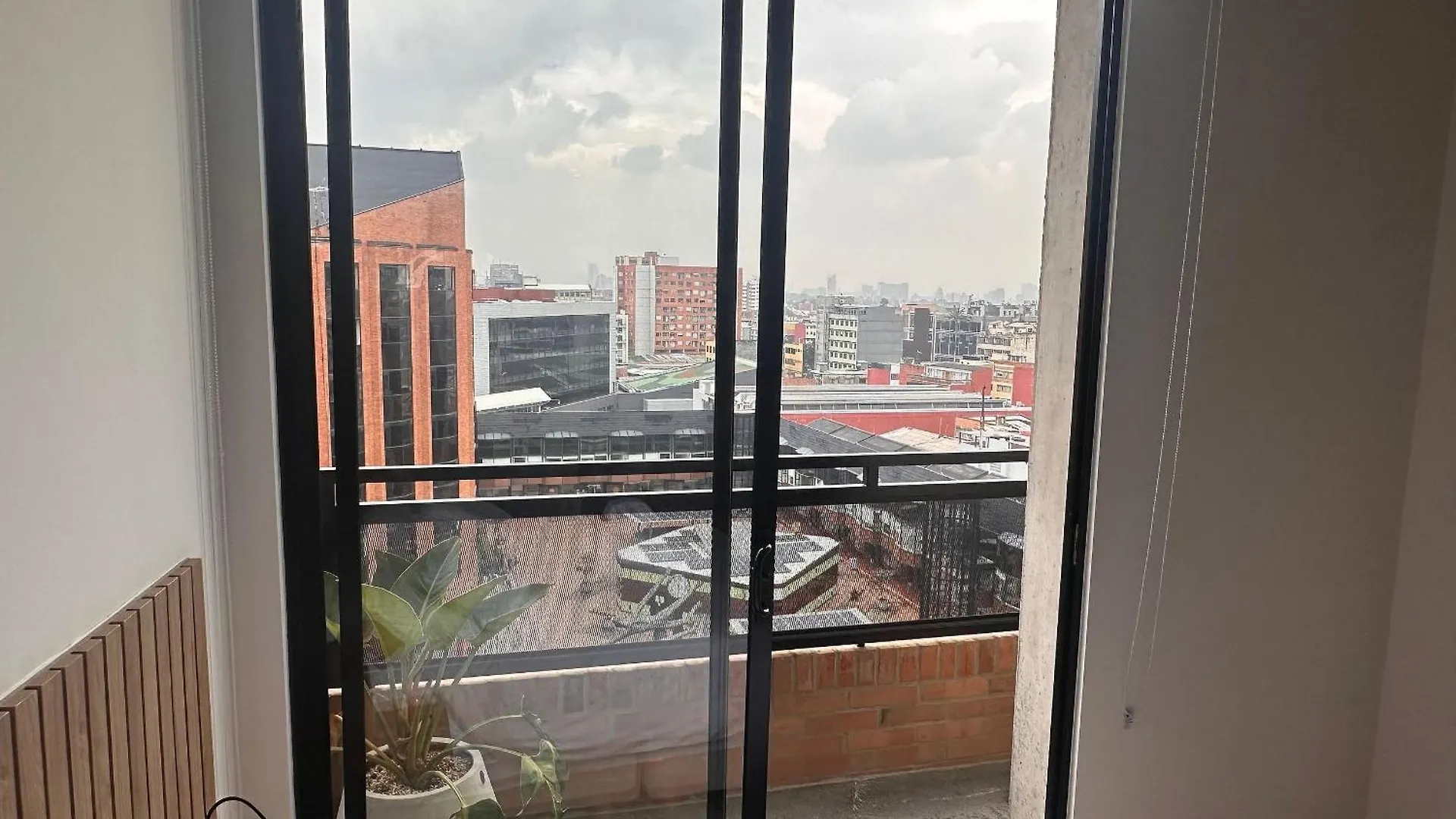 U-Go Next Living Chapinero - Terraza & Co-Working Apartment Bogota 0*,