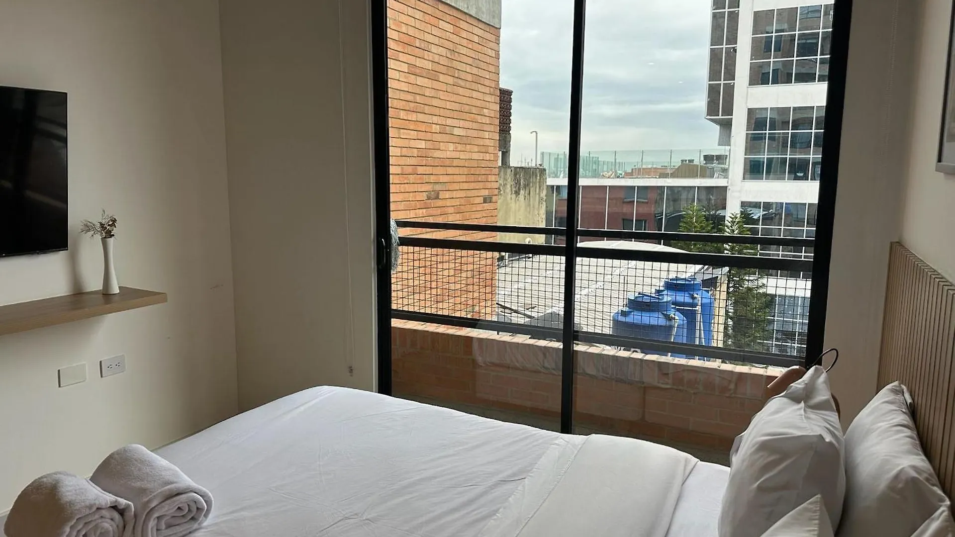 U-Go Next Living Chapinero - Terraza & Co-Working Apartment Bogota